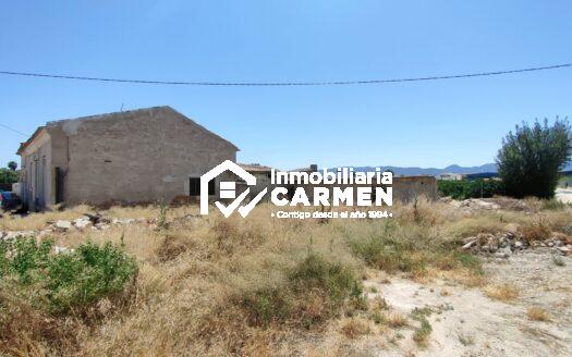 Finca rústica con vivienda en la zona de Samaniego